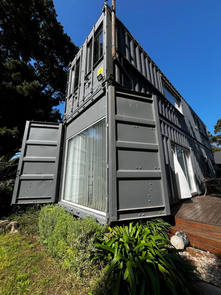 Casa Contenedor en Venta Zona Acantilados