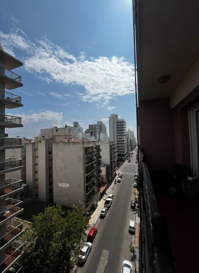 Departamento 3 ambientes en venta en La Perla