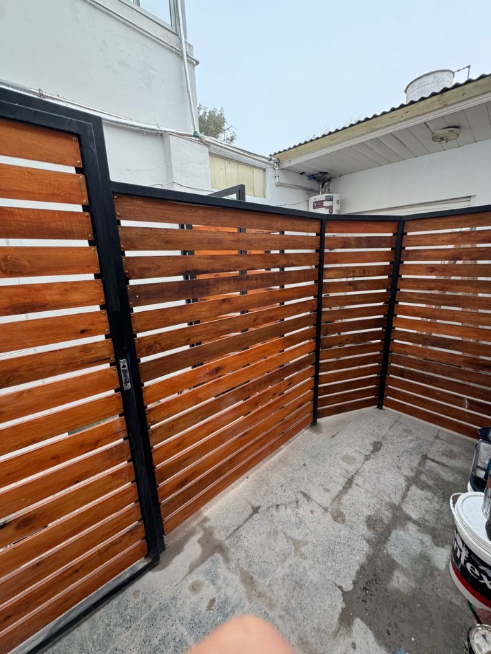 Monoambiente en PH zona Parque Luro