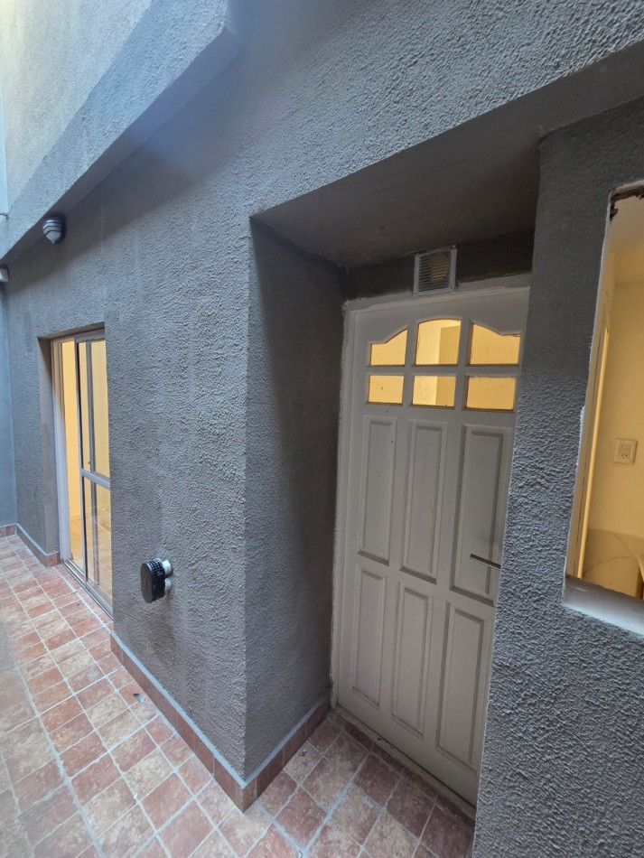 PH 2 ambientes en venta al Contrafrente