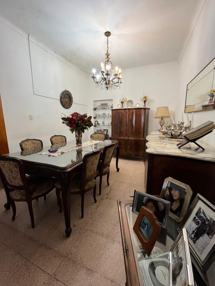 Chalet en venta zona Chauvin. Apto desarrollo