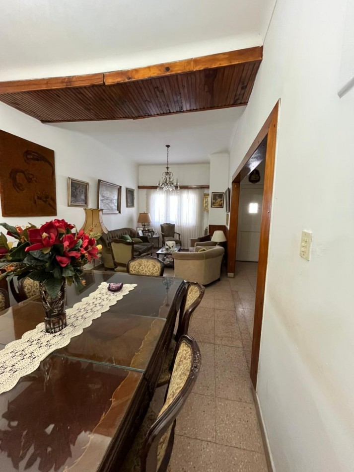 Chalet en venta zona Chauvin. Apto desarrollo