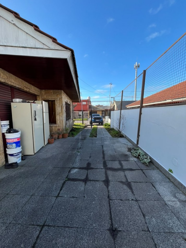 Chatel en venta en barrio Las Avenidas