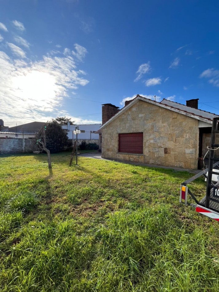Chatel en venta en barrio Las Avenidas