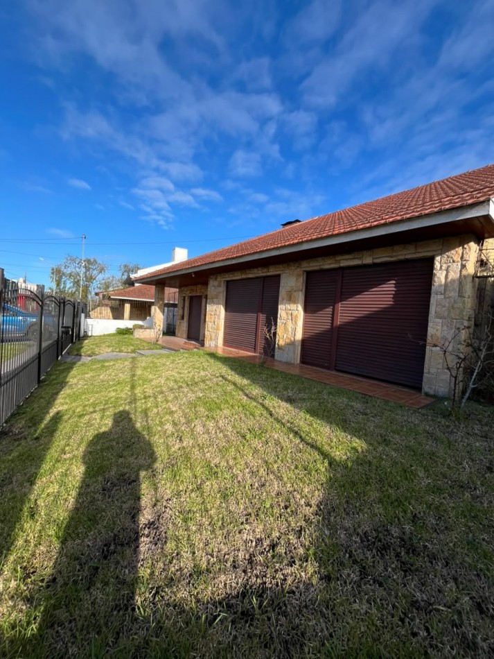 Chatel en venta en barrio Las Avenidas