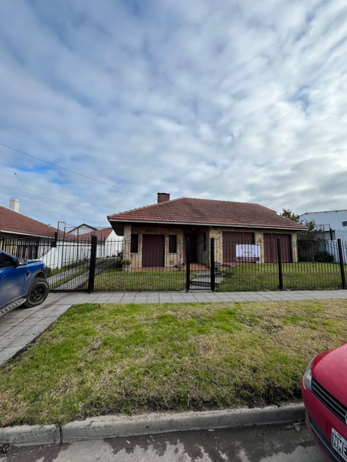 Chatel en venta en barrio Las Avenidas