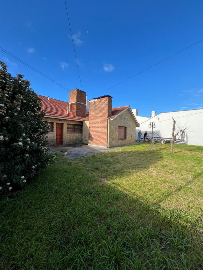 Chatel en venta en barrio Las Avenidas