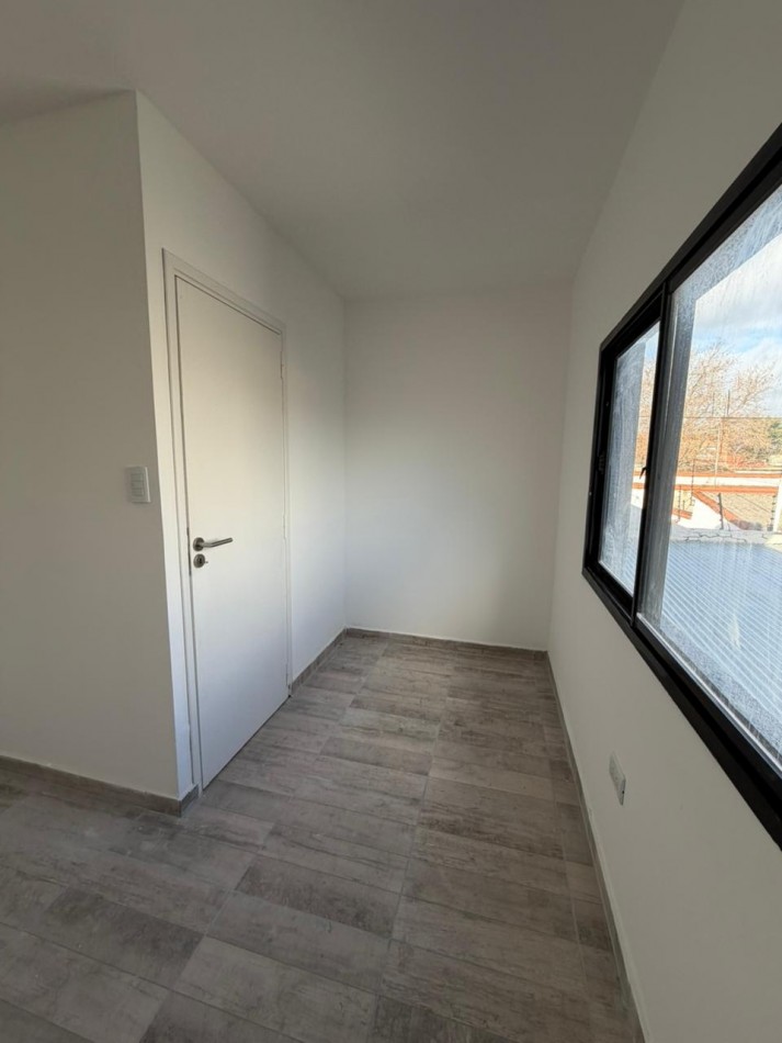 PH en venta tipo duplex Zona San Juan