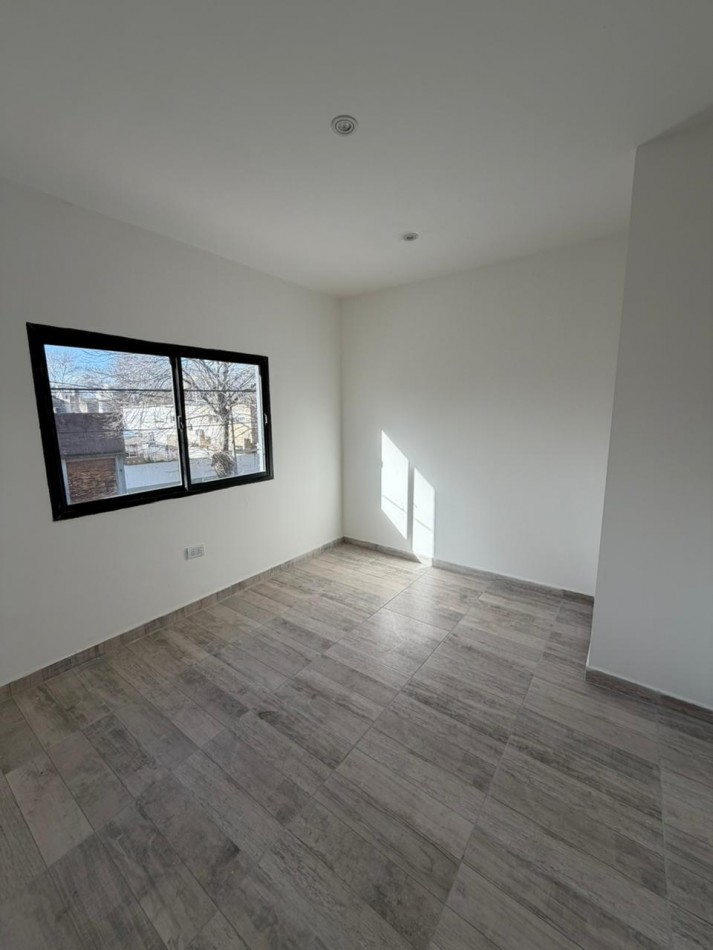 PH en venta tipo duplex Zona San Juan