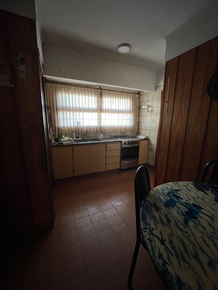Chatel en venta en barrio Las Avenidas