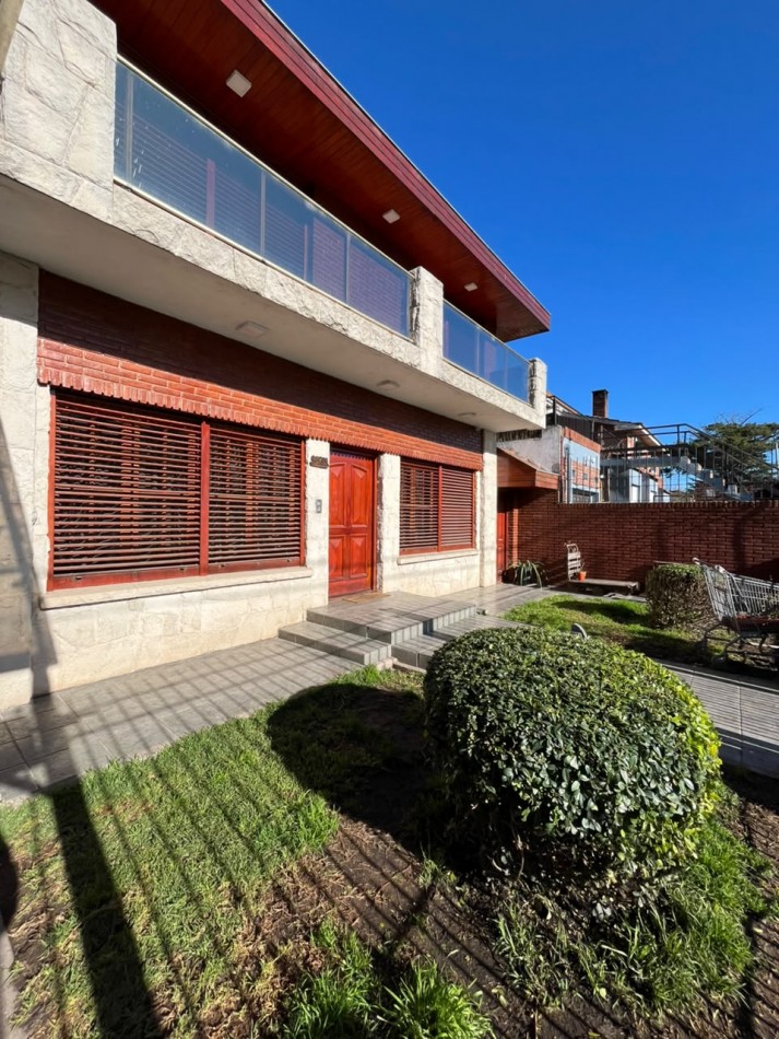 Importante Chalet en Venta en La Florida