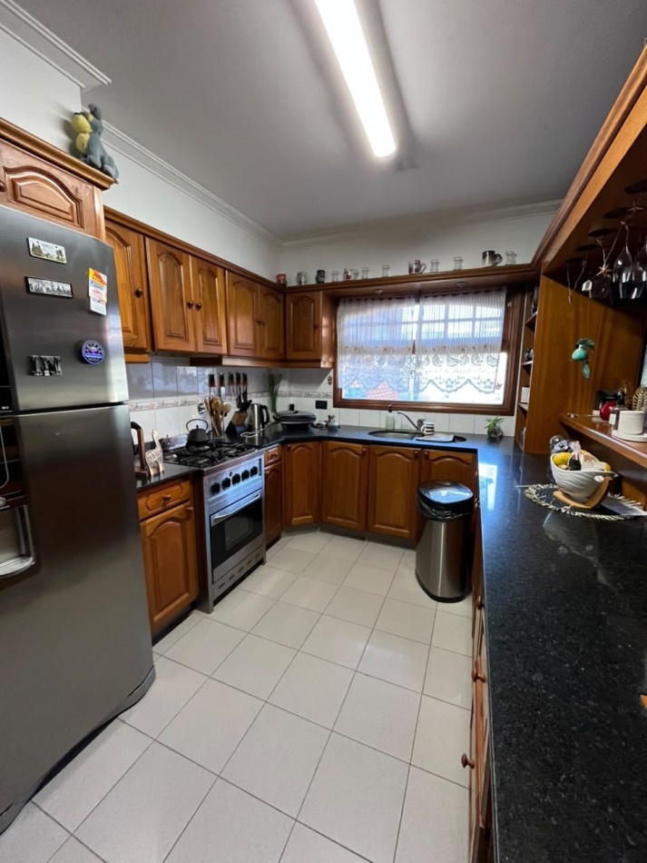 Importante Chalet en Venta en La Florida