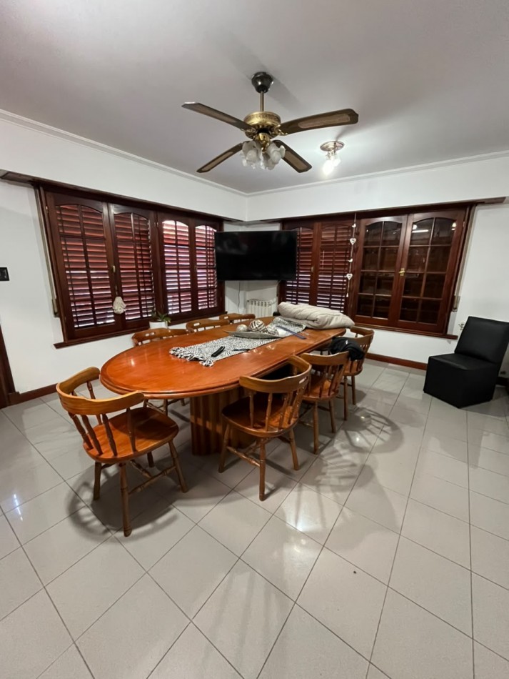 Importante Chalet en Venta en La Florida