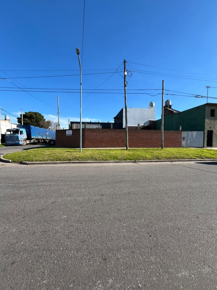 Lote en Venta en Las Avenidas
