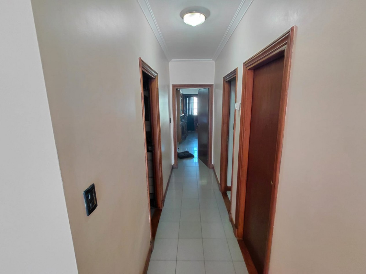 Importante Chalet en Venta en La Florida