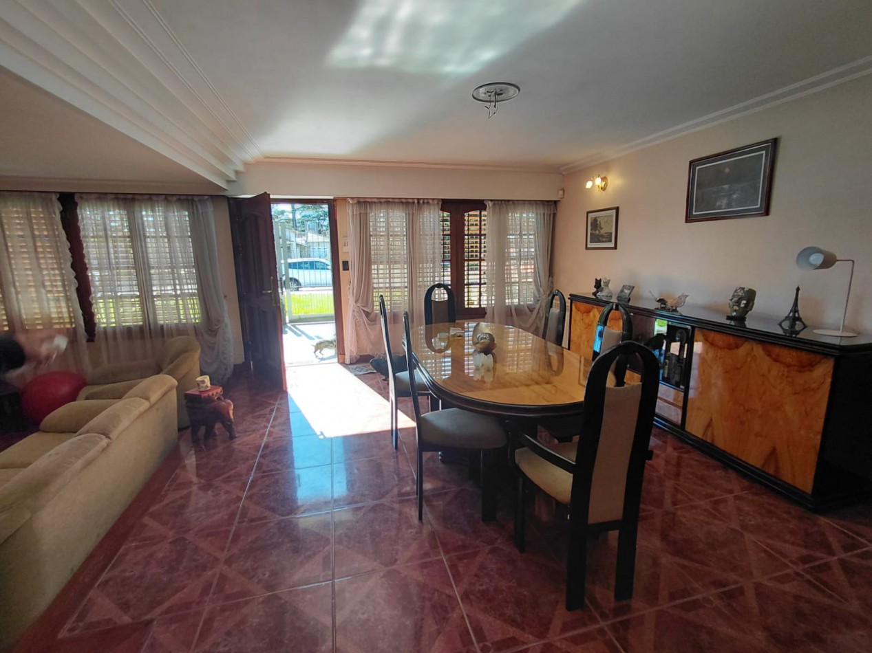 Importante Chalet en Venta en La Florida