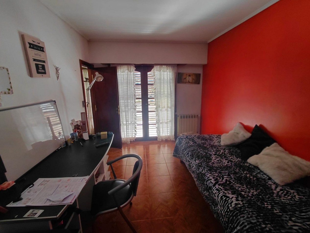 Importante Chalet en Venta en La Florida