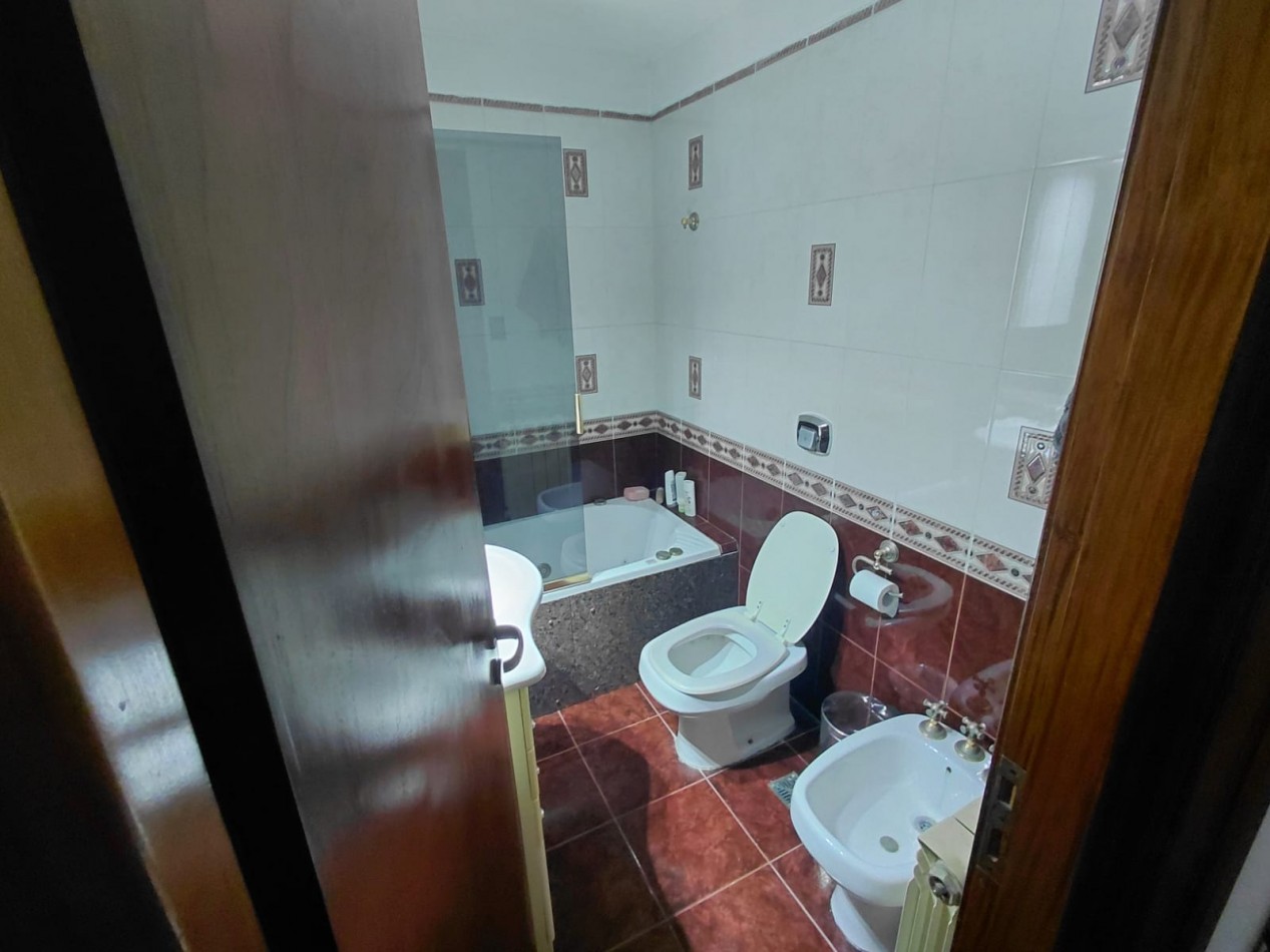 Importante Chalet en Venta en La Florida