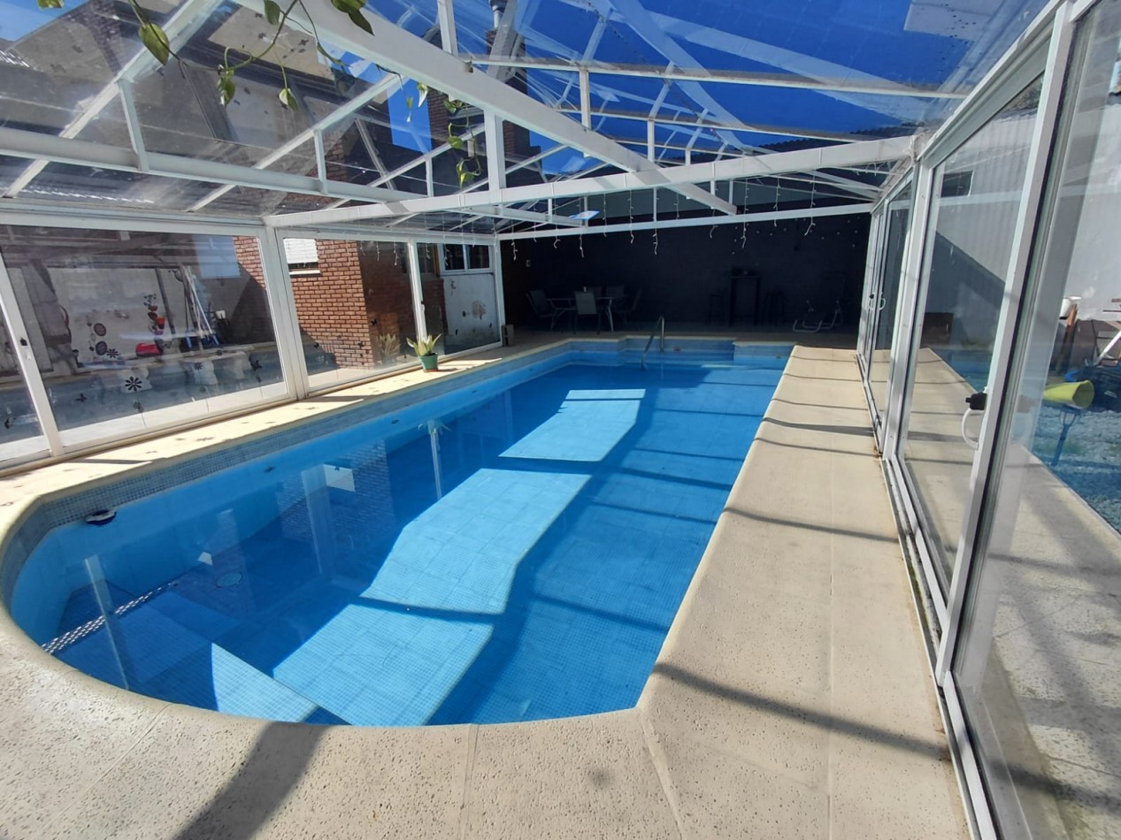 Importante Chalet en Venta en La Florida