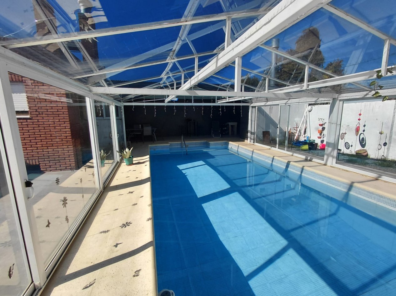 Importante Chalet en Venta en La Florida
