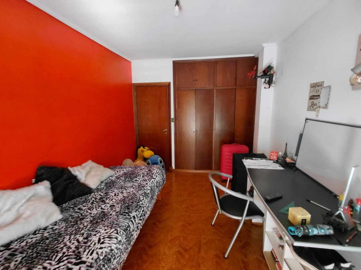 Importante Chalet en Venta en La Florida