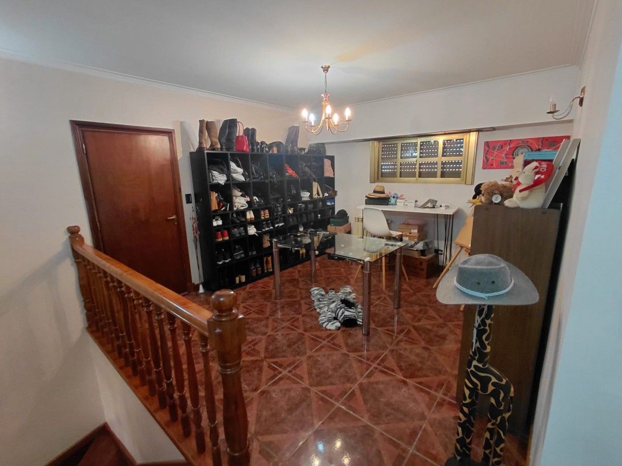 Importante Chalet en Venta en La Florida