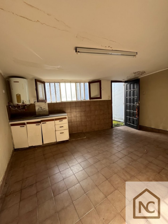 Chalet 3 ambientes + Galpon en Venta 