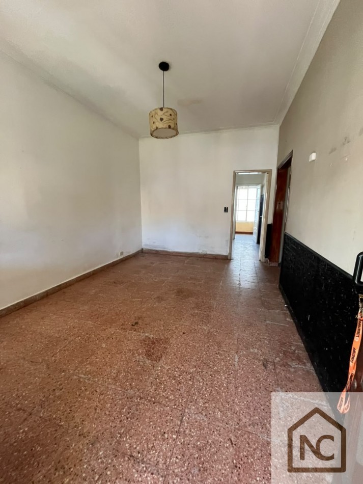 Chalet 3 ambientes + Galpon en Venta 
