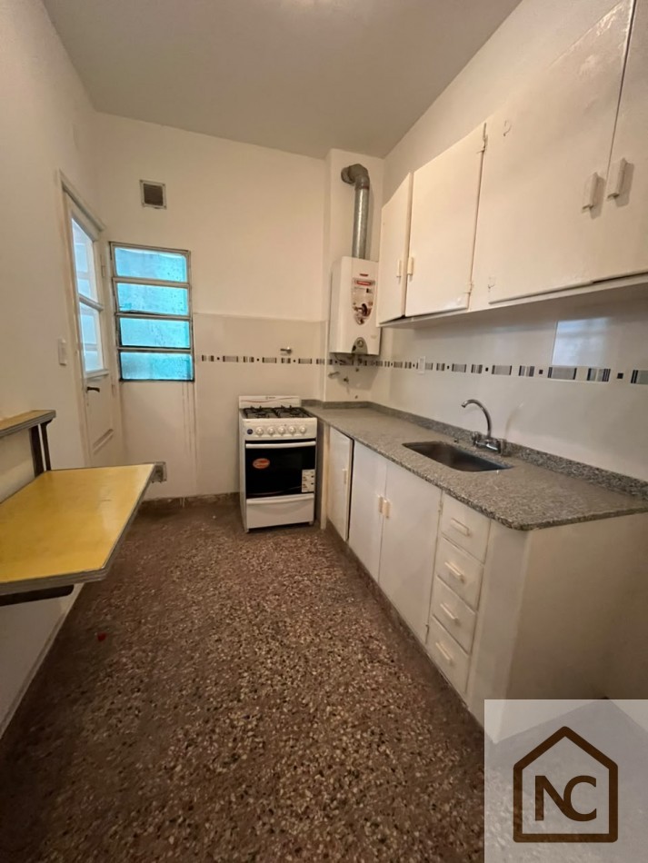 Departamento Dos Ambientes con Dependencia en Alquiler Zona Centro