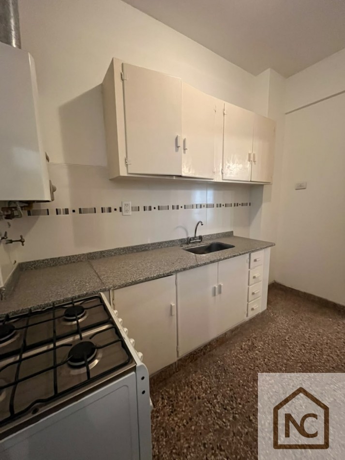 Departamento Dos Ambientes con Dependencia en Alquiler Zona Centro