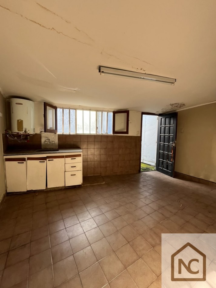 Chalet 3 ambientes + Galpon en Venta 