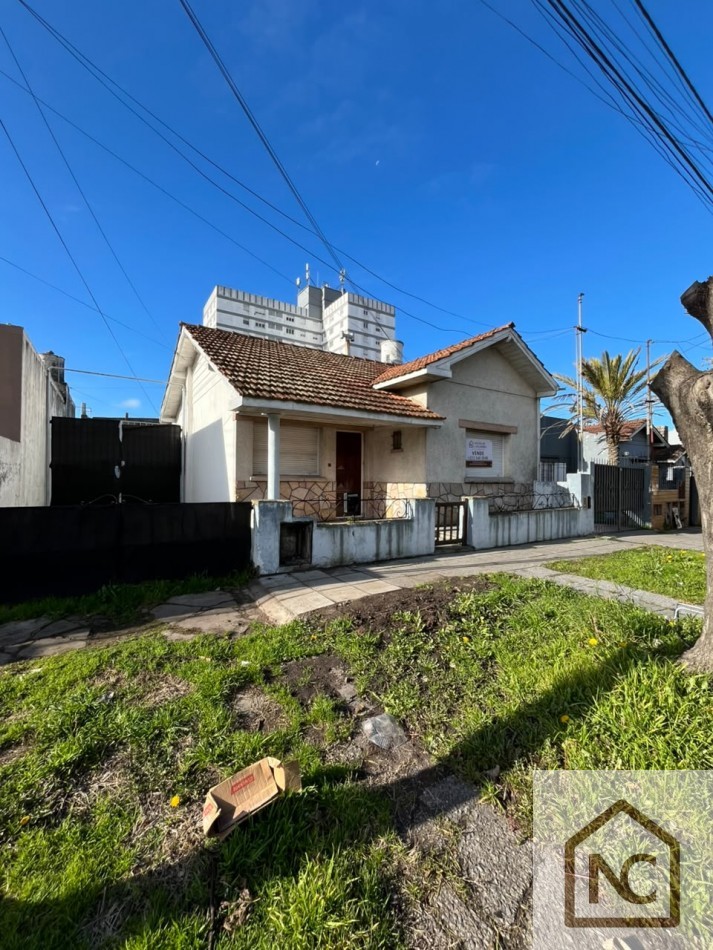 Chalet 3 ambientes + Galpon en Venta 