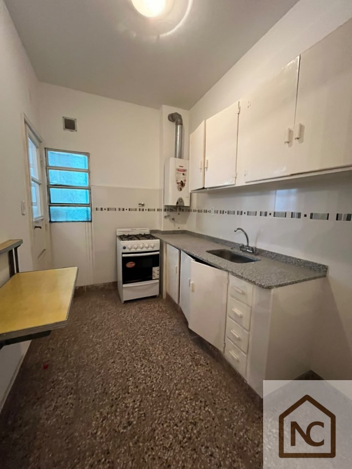 Departamento Dos Ambientes con Dependencia en Alquiler Zona Centro