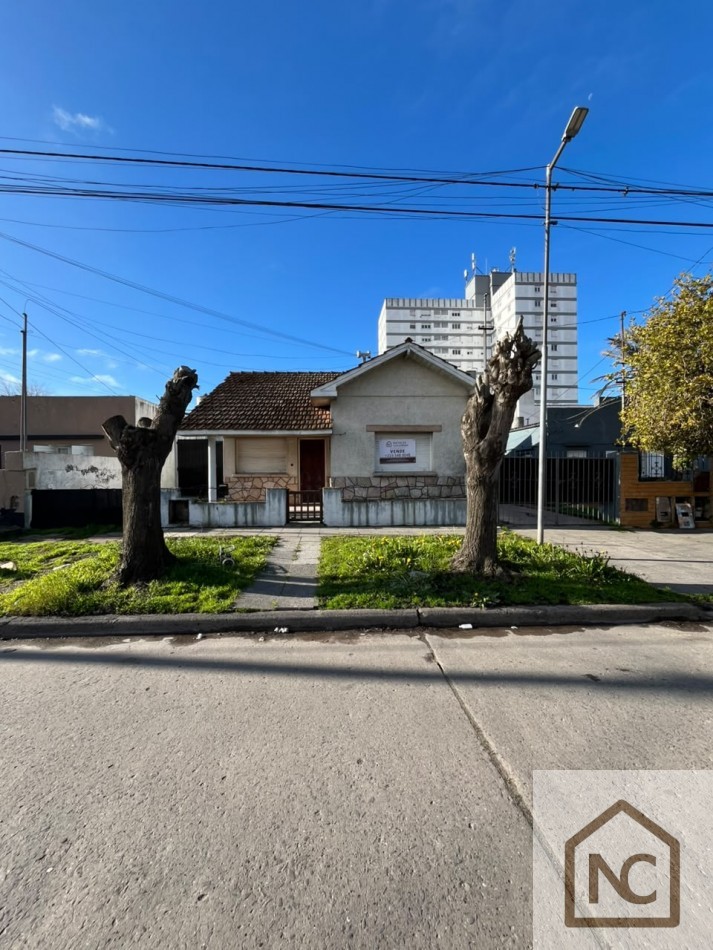 Chalet 3 ambientes + Galpon en Venta 