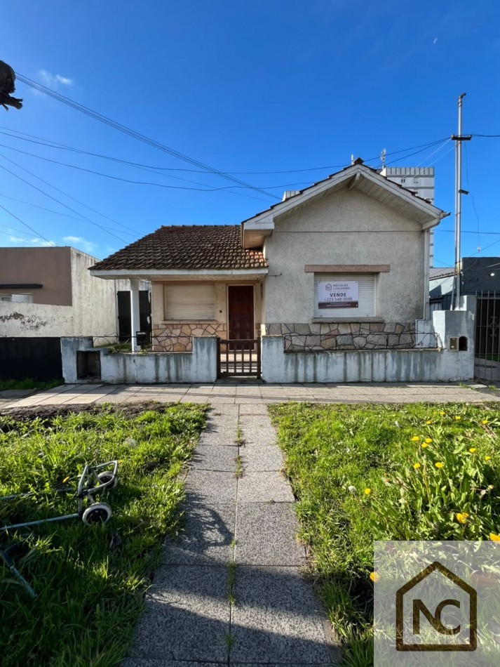 Chalet 3 ambientes + Galpon en Venta 
