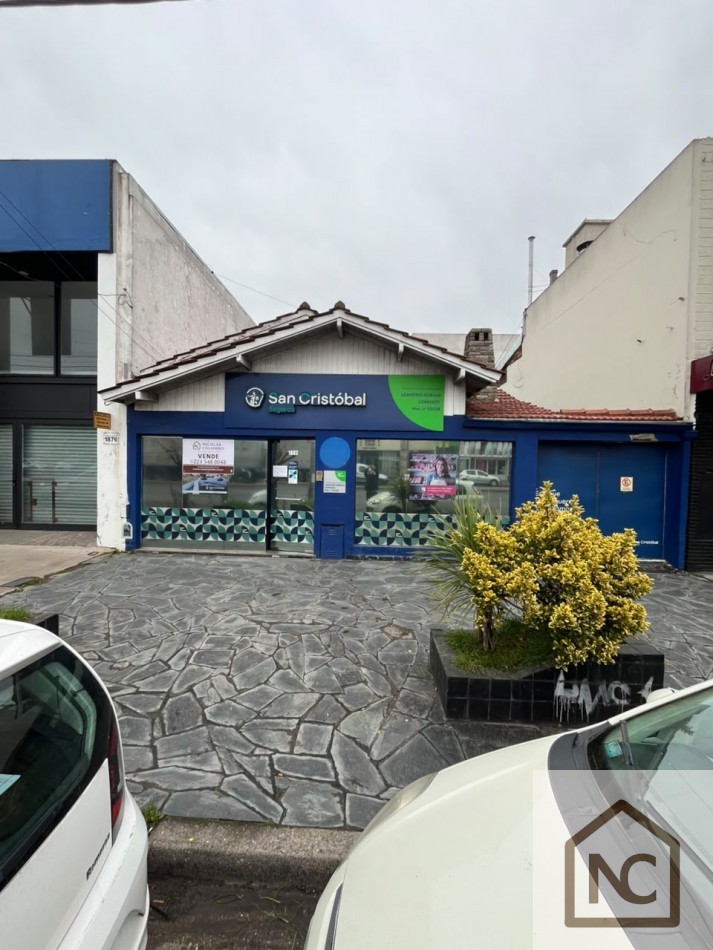 Local en Venta sobre Avenida Juan B Justo
