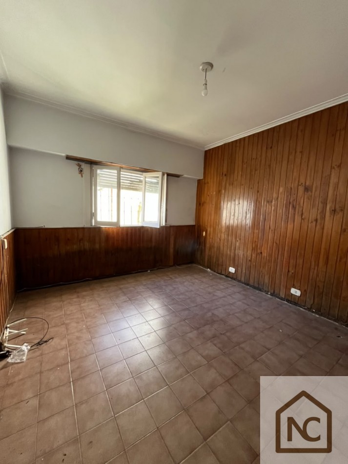 Chalet 3 ambientes + Galpon en Venta 