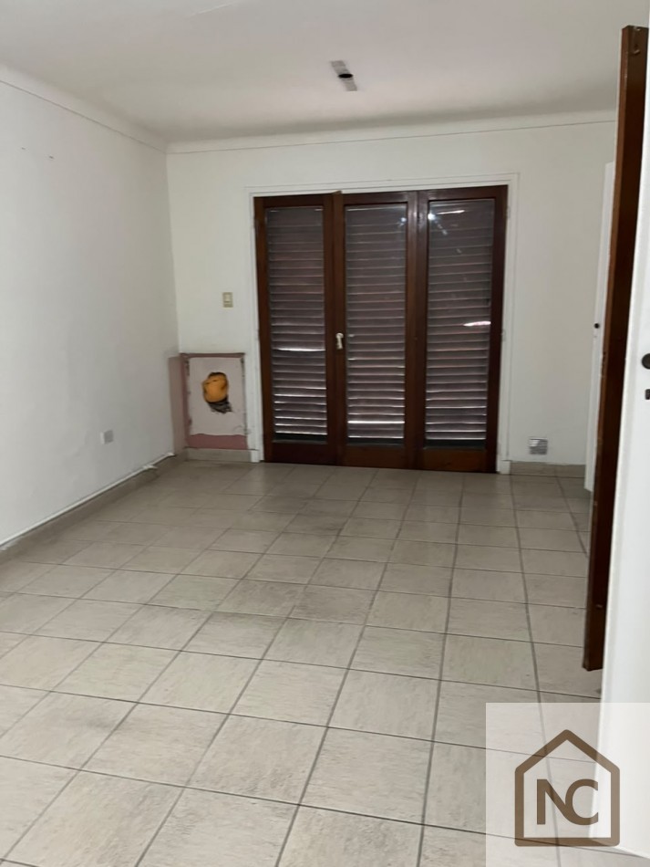 Local en Venta sobre Avenida Juan B Justo