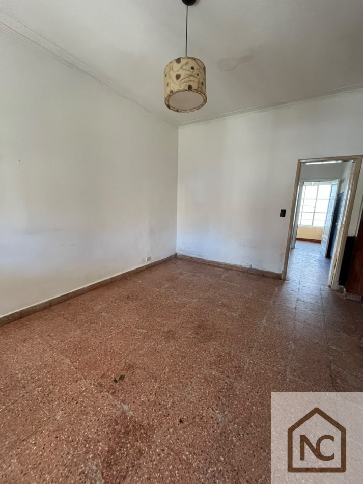 Chalet 3 ambientes + Galpon en Venta 